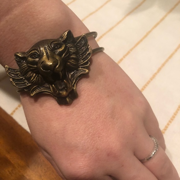 Vintage metal statement lion bracelet - Picture 5 of 5